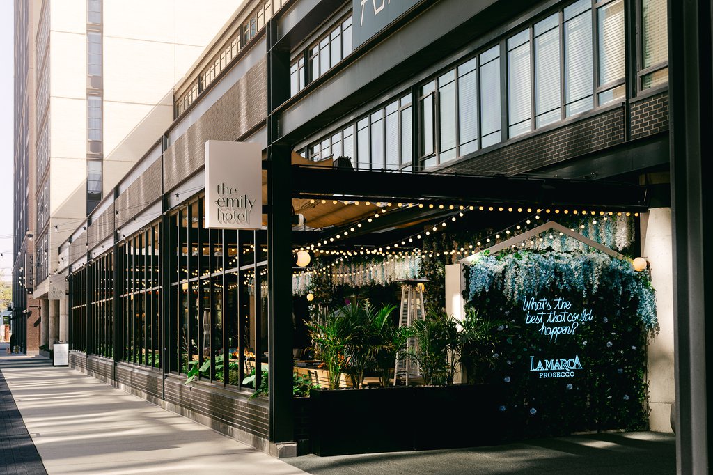 Fora Restaurant in Fulton Market's Exterior View with Expansive Patio