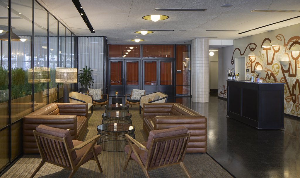 EmilyHotel_DaveBurk_007